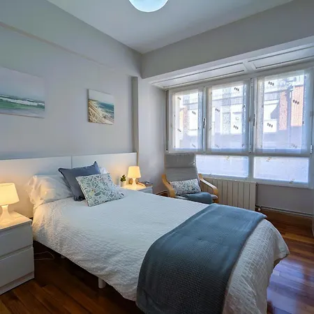 Gran Bilbao 3 - 3 Bedrooms شقة *